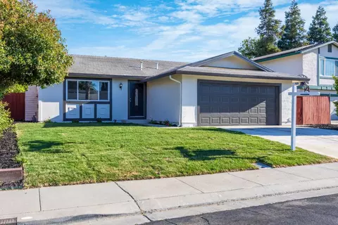 Exterior - 1930 Mcpeak Ct, Tracy, CA 95376 photo 3 of 14