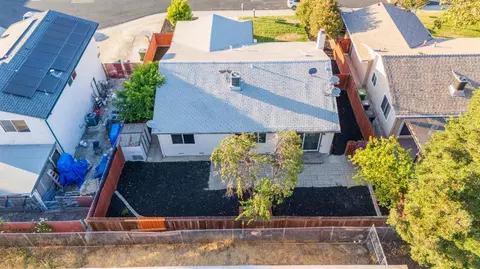 View/Area - 1930 Mcpeak Ct, Tracy, CA 95376 photo 4 of 16