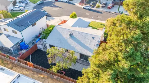 View/Area - 1930 Mcpeak Ct, Tracy, CA 95376 photo 7 of 16