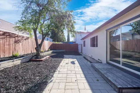 Exterior - 1930 Mcpeak Ct, Tracy, CA 95376 photo 8 of 14