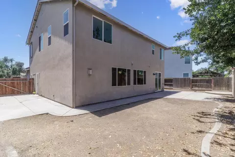Exterior - 1015 Lucio St, Manteca, CA 95336 photo 3 of 3