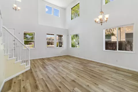 Living - 1015 Lucio St, Manteca, CA 95336 photo 2 of 5