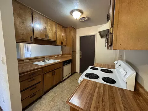 4025 E Orangeburg Ave, Modesto, CA 95355 photo 3