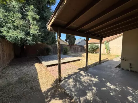 4025 E Orangeburg Ave, Modesto, CA 95355 photo 12