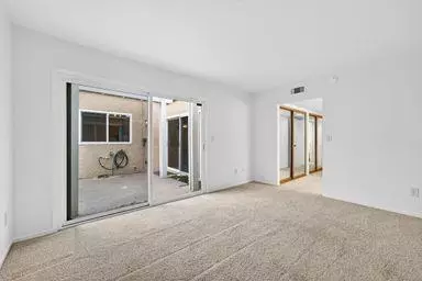 Living - 3628 Sylvan Meadows Ct, Modesto, CA 95356 photo 3 of 5