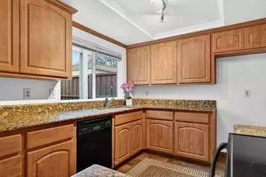 Kitchen - 3628 Sylvan Meadows Ct, Modesto, CA 95356 photo 4 of 4