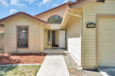 2412 Southfork Ln, Modesto, CA 95355 photo 4