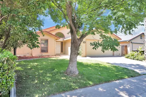 2412 Southfork Ln, Modesto, CA 95355 photo 2