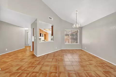 2412 Southfork Ln, Modesto, CA 95355 photo 8