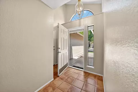 2412 Southfork Ln, Modesto, CA 95355 photo 5