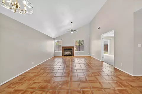 2412 Southfork Ln, Modesto, CA 95355 photo 6