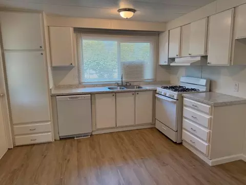 6950 Riverland Dr #12, Redding, CA 96002 photo 2