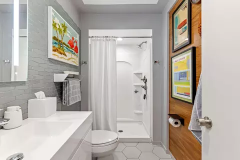 Bath - 4501 Marble Way, Carmichael, CA 95608 photo 4 of 10