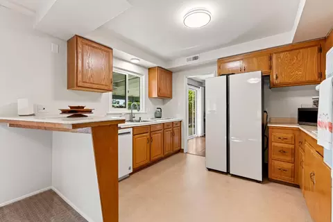 Kitchen - 4501 Marble Way, Carmichael, CA 95608 photo 6 of 8