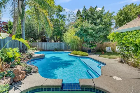 9366 Savin Pl, Elk Grove, CA 95624