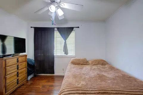 Bedroom - 429 Gail Ct, Merced, CA 95348 photo 2 of 5