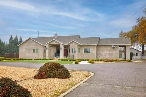 Exterior - 22131 E River Rd, Escalon, CA 95320 photo 4 of 14