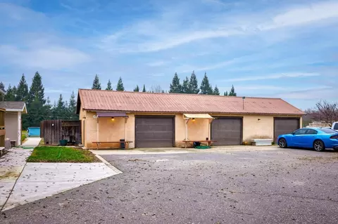 Exterior - 22131 E River Rd, Escalon, CA 95320 photo 13 of 14