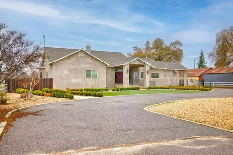 Exterior - 22131 E River Rd, Escalon, CA 95320 photo 7 of 14