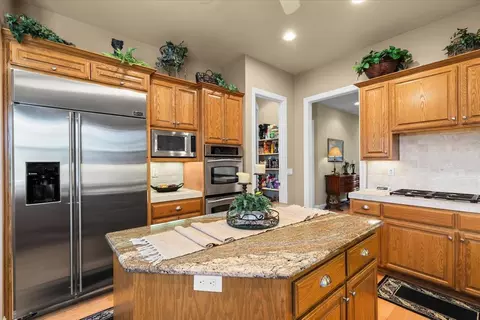 Kitchen - 65 Vista Knolls Ct, Copperopolis, CA 95228 photo 6 of 7
