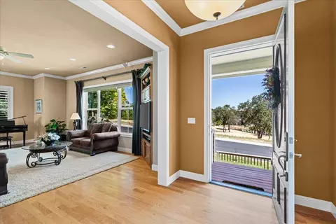 Entry Way - 65 Vista Knolls Ct, Copperopolis, CA 95228 photo 2 of 9