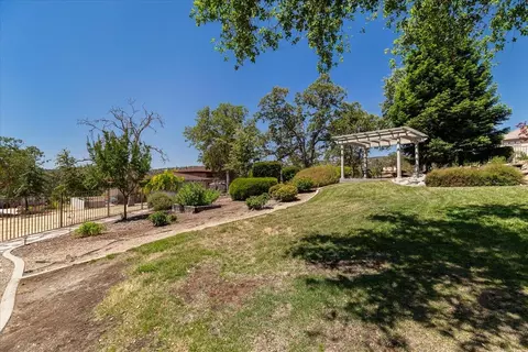 Exterior - 65 Vista Knolls Ct, Copperopolis, CA 95228 photo 19 of 27