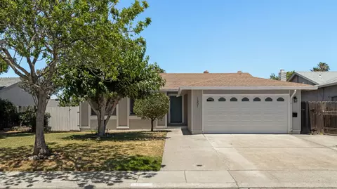 1301 Rusher St, Tracy, CA 95376 photo 3