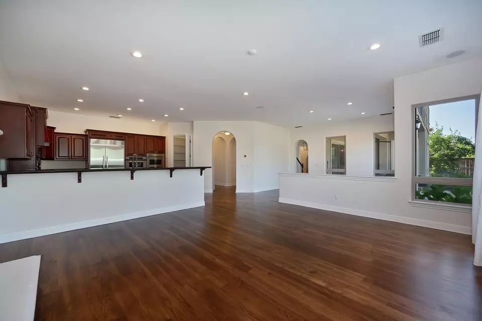 Living - 8017 Marches Way, El Dorado Hills, CA 95762 photo 2 of 5