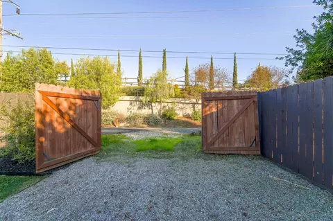 1726 Carlton Ave, Modesto, CA 95350 photo 22