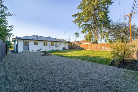 1726 Carlton Ave, Modesto, CA 95350 photo 21