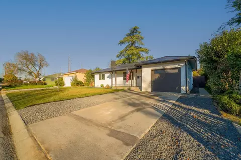 1726 Carlton Ave, Modesto, CA 95350 photo 2