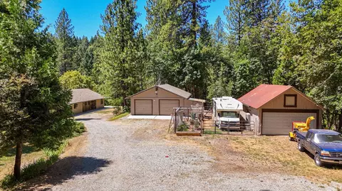 Exterior - 12368 E Bennett Rd, Grass Valley, CA 95945 photo 11 of 46