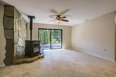 Living - 12368 E Bennett Rd, Grass Valley, CA 95945 photo 6 of 10