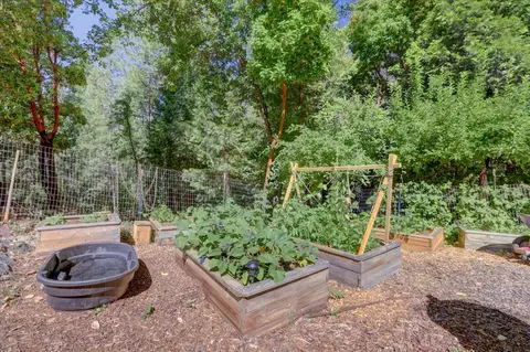 Exterior - 12368 E Bennett Rd, Grass Valley, CA 95945 photo 39 of 46