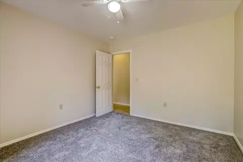 Bedroom - 12368 E Bennett Rd, Grass Valley, CA 95945 photo 3 of 11