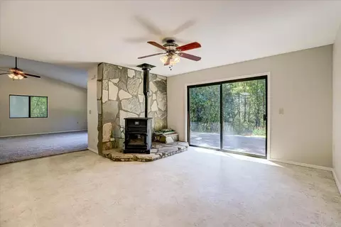 Living - 12368 E Bennett Rd, Grass Valley, CA 95945 photo 7 of 10