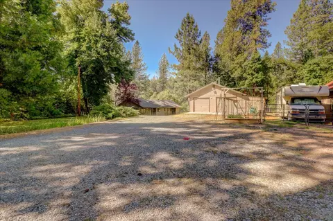 Exterior - 12368 E Bennett Rd, Grass Valley, CA 95945 photo 32 of 46