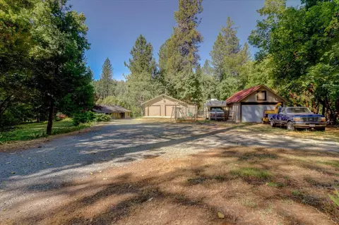 Exterior - 12368 E Bennett Rd, Grass Valley, CA 95945 photo 30 of 46