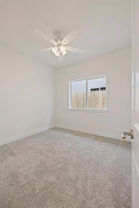 Bedroom - 1852 Lovejoy Pl, Manteca, CA 95337 photo 10 of 10