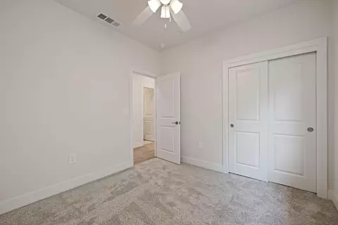 Bedroom - 1852 Lovejoy Pl, Manteca, CA 95337 photo 4 of 10