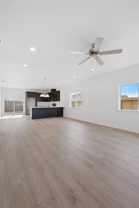 Living - 1852 Lovejoy Pl, Manteca, CA 95337 photo 3 of 4