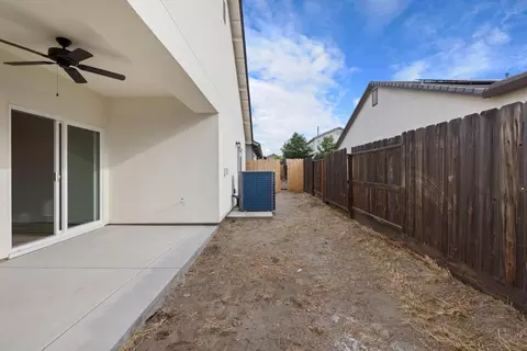 Exterior - 1852 Lovejoy Pl, Manteca, CA 95337 photo 3 of 5