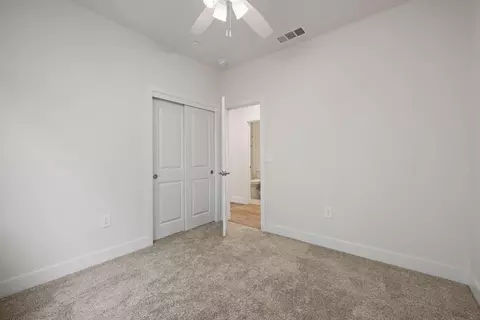 Bedroom - 1852 Lovejoy Pl, Manteca, CA 95337 photo 2 of 10