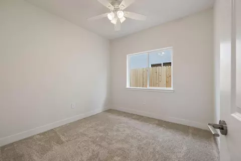 Bedroom - 1852 Lovejoy Pl, Manteca, CA 95337 photo 1 of 10