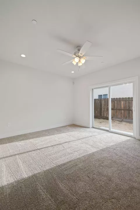Bedroom - 1852 Lovejoy Pl, Manteca, CA 95337 photo 8 of 10