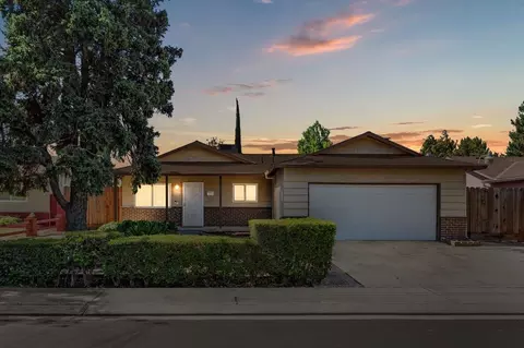 220 Raven Ct, Modesto, CA 95350 photo 1