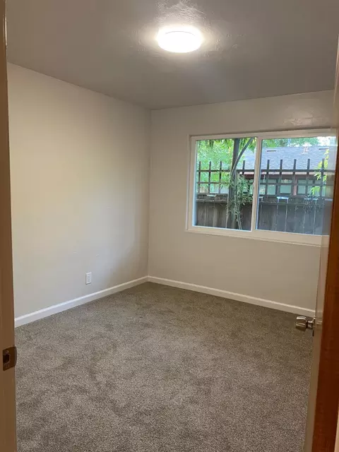 492 Elm, Gustine, CA 95322 photo 2