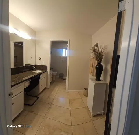 Bath - 1713 Leilani Way, Ceres, CA 95307 photo 1 of 4