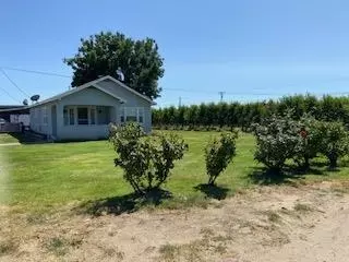 10512 E Whitmore Ave, Hughson, CA 95326 photo 2