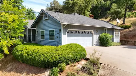 16479 Brewer Rd, Grass Valley, CA 95949
